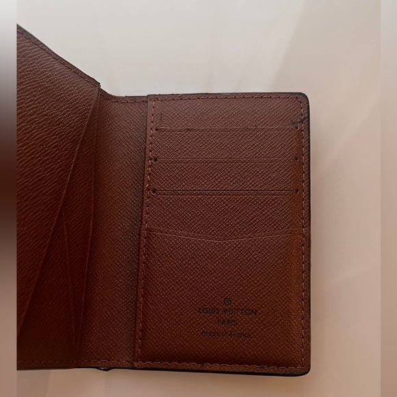 LV Wallet - Picture 2 of 4